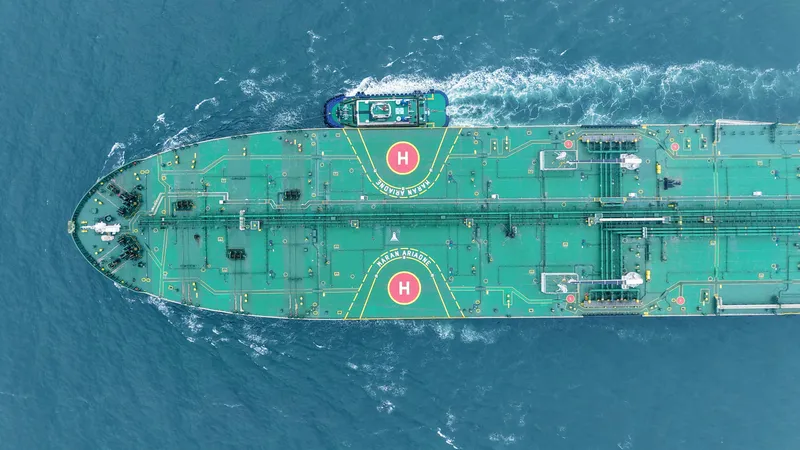 ABŞ Hörmüzdə tanker daşımaları üçün 20 milyard dollarlıq sığorta proqramı elan edib
