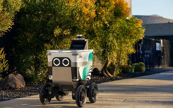 Serve Robots (1)