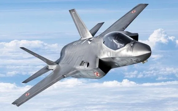 F35