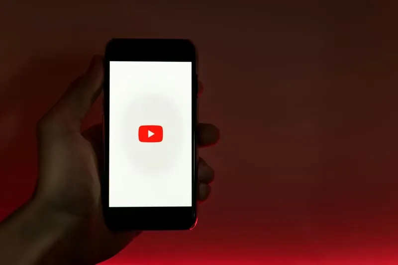 YouTube reklam gəlirlərində Disney və digər böyük studiyaları geridə qoyub