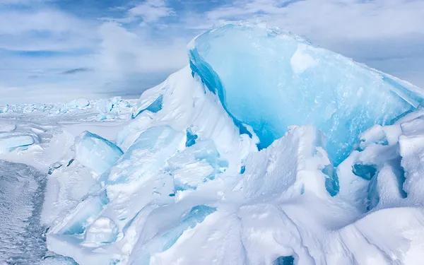 arctic-ice-ridges