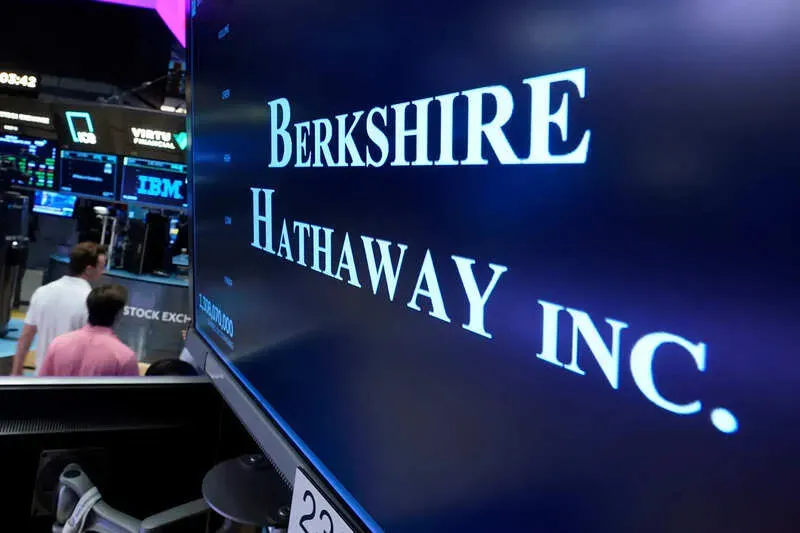 Uorren Baffet dövrü başa çatdı: Berkshire Hathaway-i yeni dövrdə nə gözləyir?