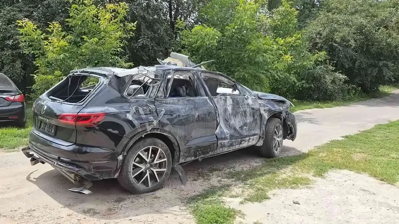 Ukraynada Volkswagen Touareg raket zərbəsindən sonra işə düşdü