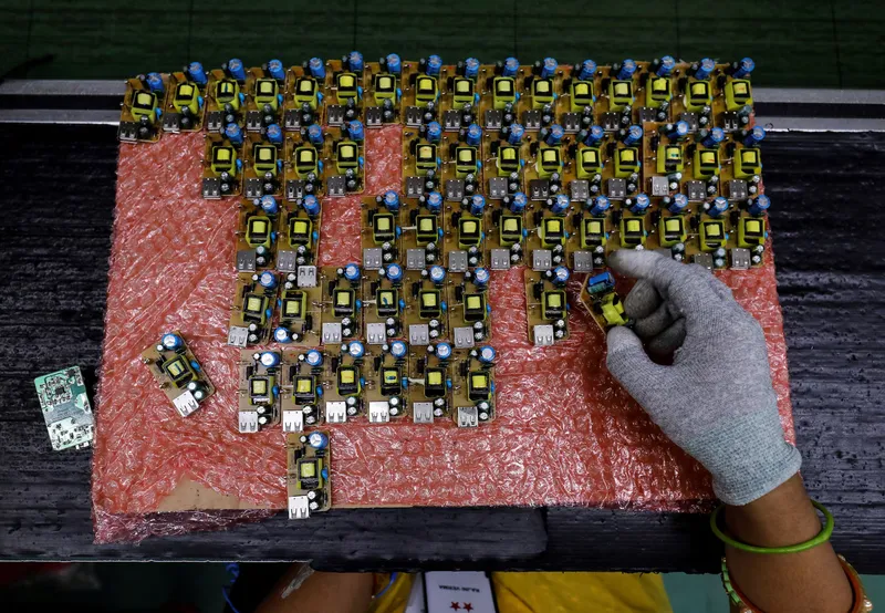 Hindistan elektron komponent istehsalına 4,6 milyard dollar dəstək verib