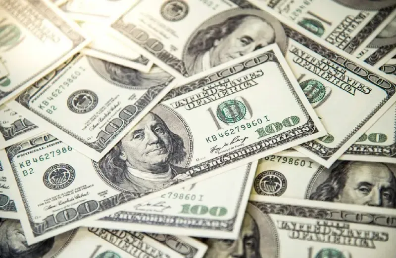 Mərkəzi banklardan tarixi qərar: Dollar dövrü bağlanırmı?
