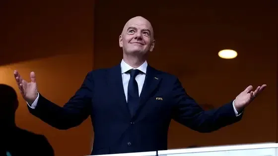 FIFA kommersiya hüquqlarının satış planından imtina etdi