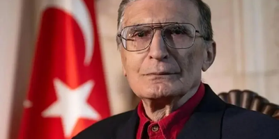 İlham Əliyev Əziz Sancarı Şöhrət ordeni ilə təltif edib