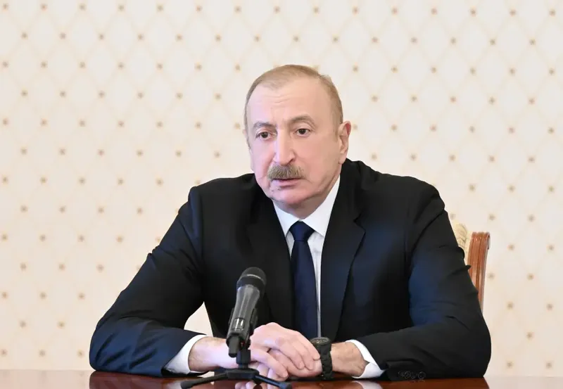İlham Əliyev BƏƏ naziri ilə görüşüb