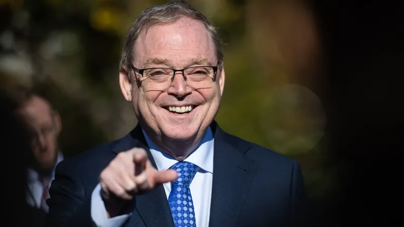 Kevin Hassett-in FED sədri olmaq şansı kəskin azalıb