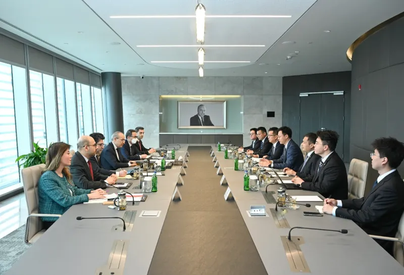 Mikayıl Cabbarov Powerchina ilə bərpaolunan enerji layihələrini müzakirə edib