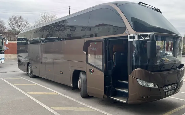 neoplan_avtobus