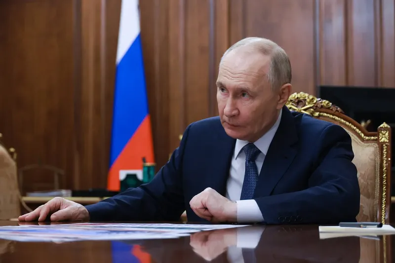 Putin: Rusiya Avropaya qaz tədarükünü dərhal dayandıra bilər