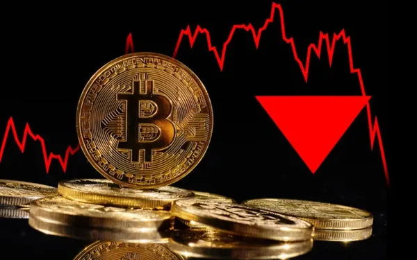 Bitcoin enməyə davam edir