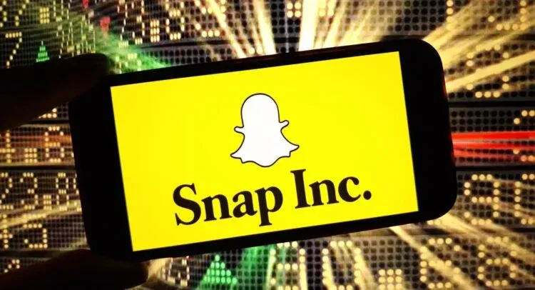 Snap işçilərin 16%-ni ixtisar etsə də, səhmləri yüksəlir