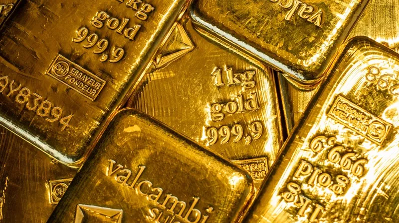 Qızıl qiymətləri 4 700 dollar civarında sabit qalıb